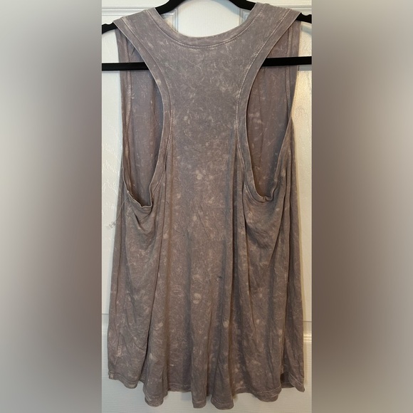 NWOT Peloton Flow Racer Tank- Washed Silver/ Size XL - Picture 3 of 7